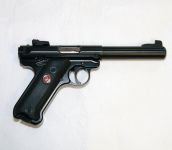 pistole samonabíjecá ruger mark IV